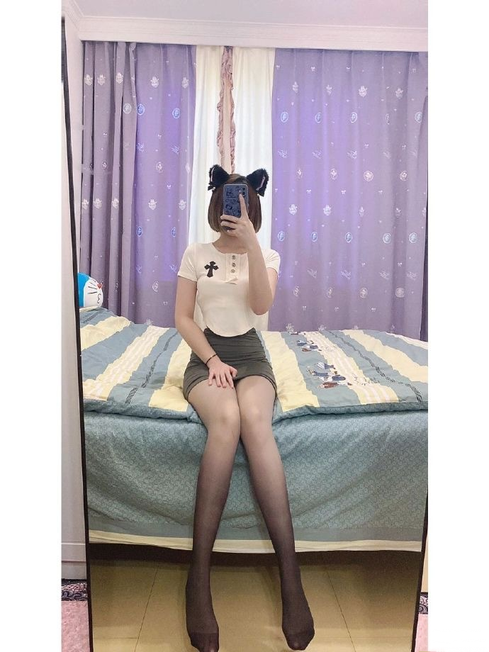 女网友给我发来了她的自拍