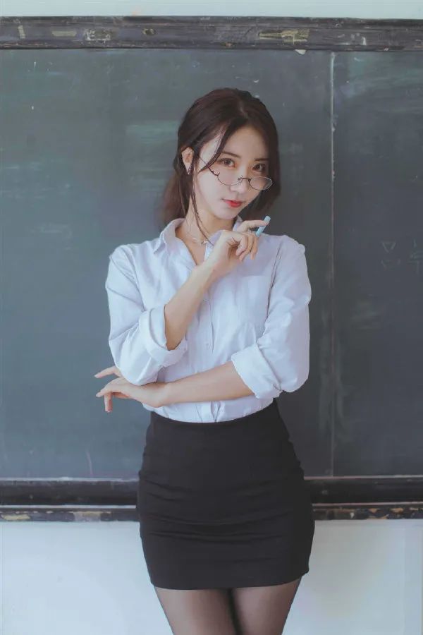 包臀裙就是最杰出的发明